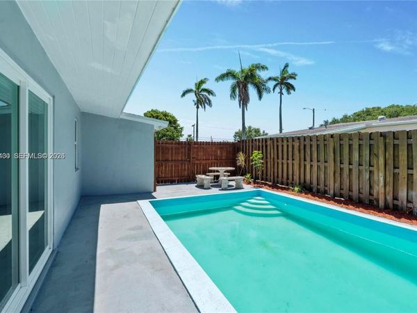 5621 SW 38th Ct , Davie, FL 33314