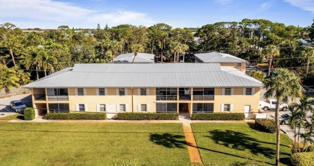 333 SE Martin Avenue, Unit 1-I, Stuart, FL 34996 Photo