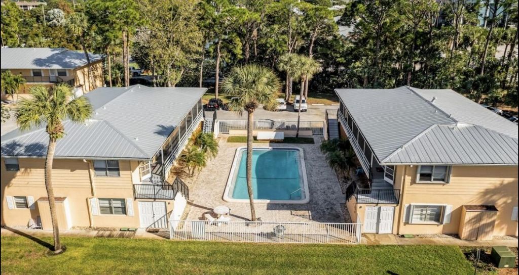 333 SE Martin Avenue, Unit 1-I, Stuart, FL 34996 Photo