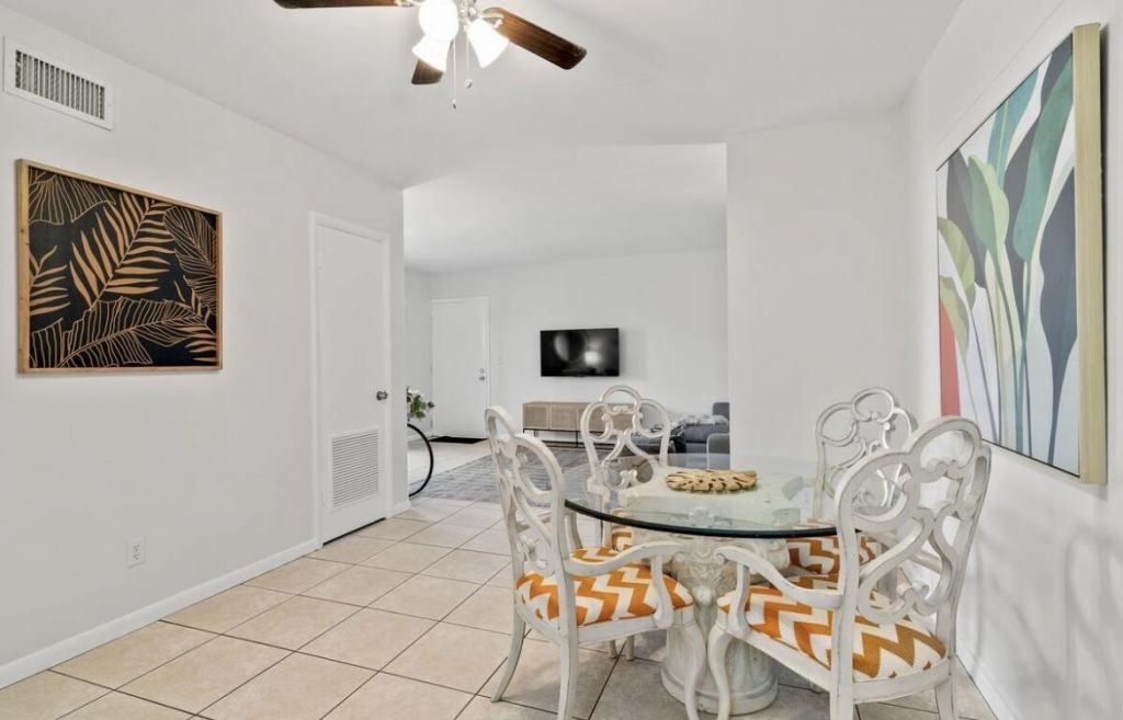 333 SE Martin Avenue, Unit 1-I, Stuart, FL 34996 Photo