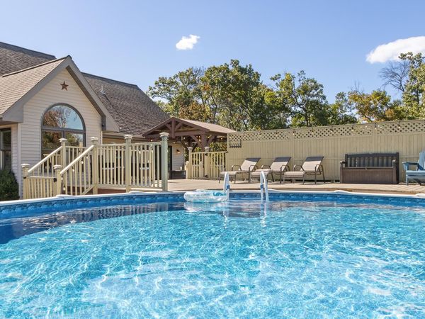 W7958 Jonathan Drive, Pardeeville, WI 53954