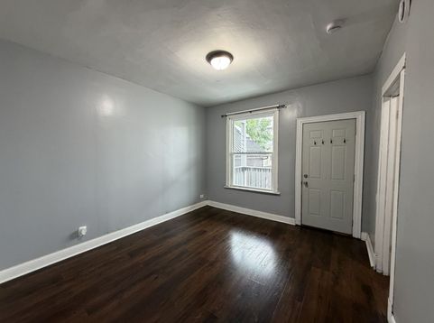 Main Photo