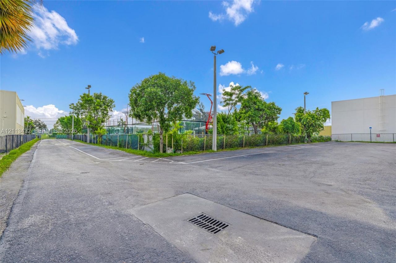 1890 NW 108th Ave , Sweetwater, FL 33172 Photo