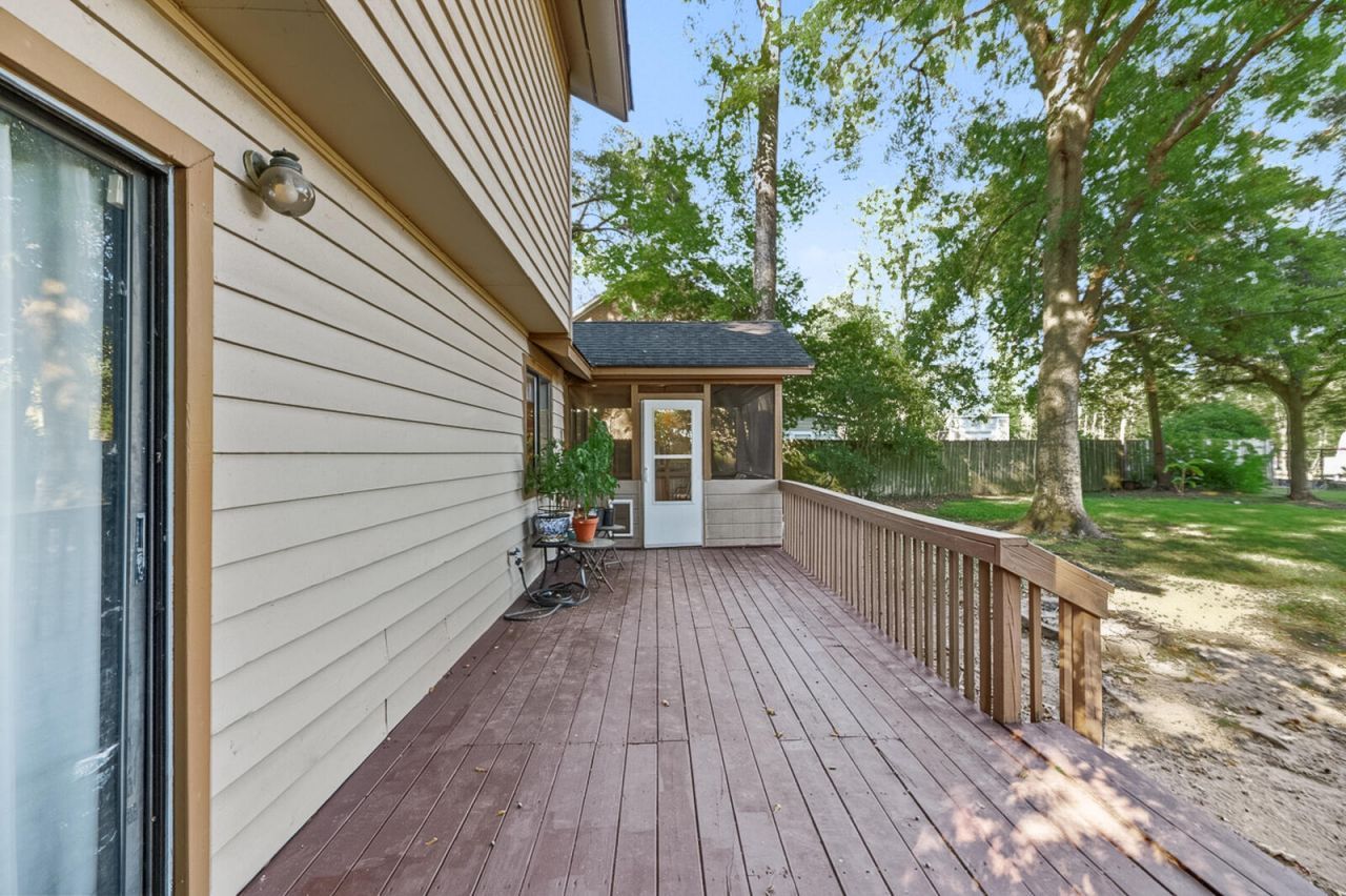 301 Anadale Court Photo 23