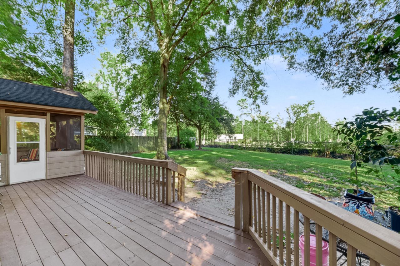 301 Anadale Court Photo 24