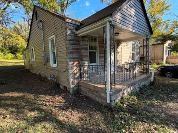 10154 Mayfair Drive , St Louis, MO 63136