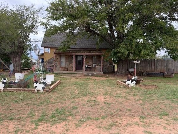 510 S 4th , Sentinel, OK 73664