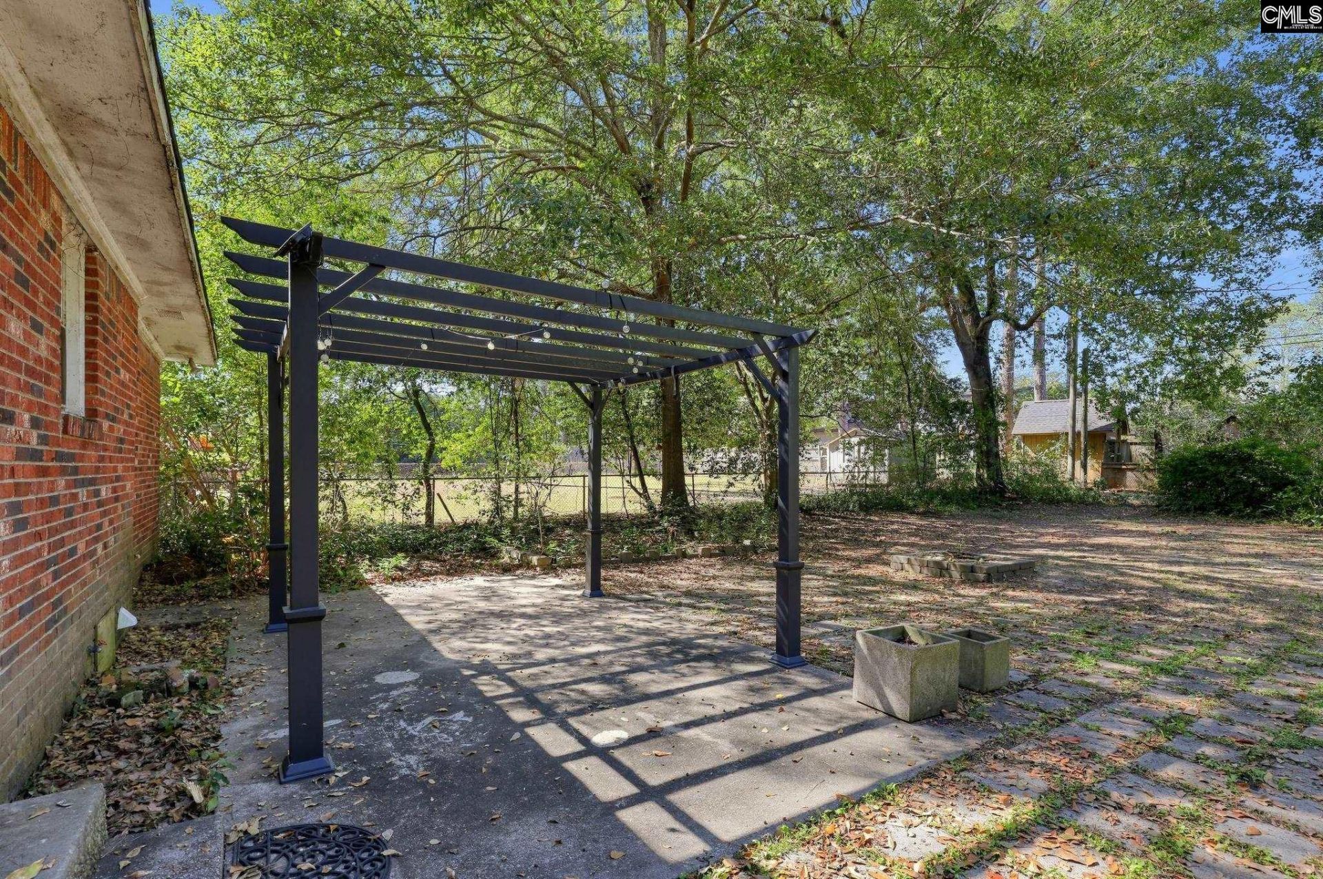1523 S Beltline Boulevard  Photo 4