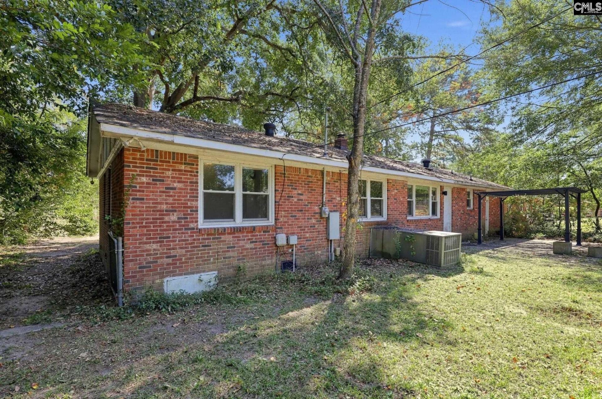 1523 S Beltline Boulevard  Photo 5