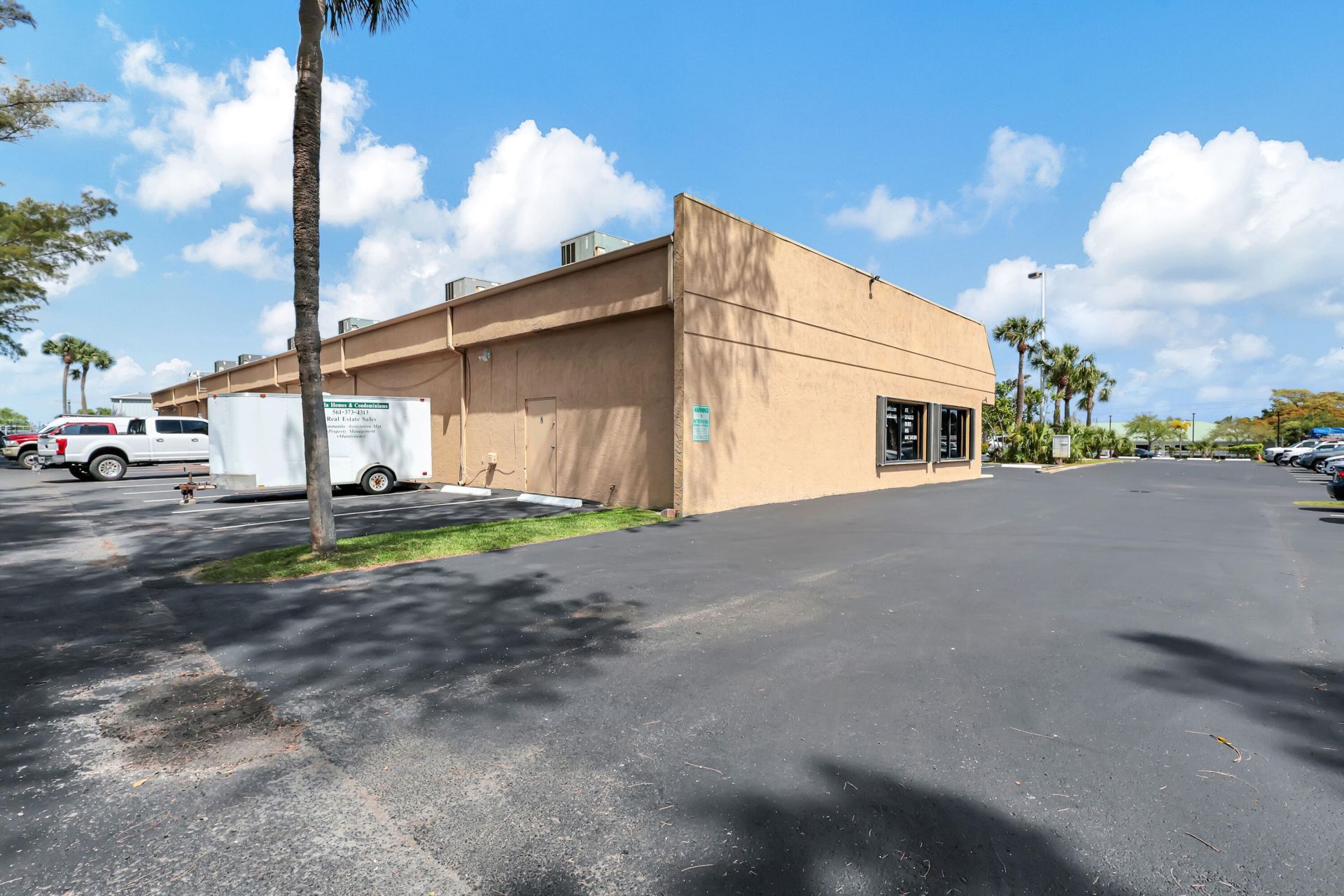 1001 W Jasmine Drive, Unit M, Lake Park, FL 33403 Photo
