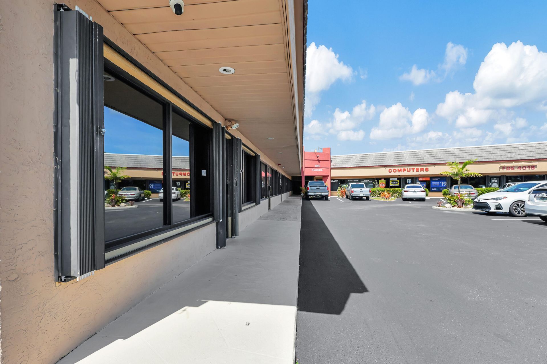 1001 W Jasmine Drive, Unit M, Lake Park, FL 33403 Photo