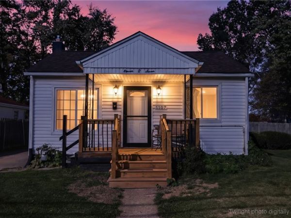 1107 Wyley Avenue , Akron, OH 44306