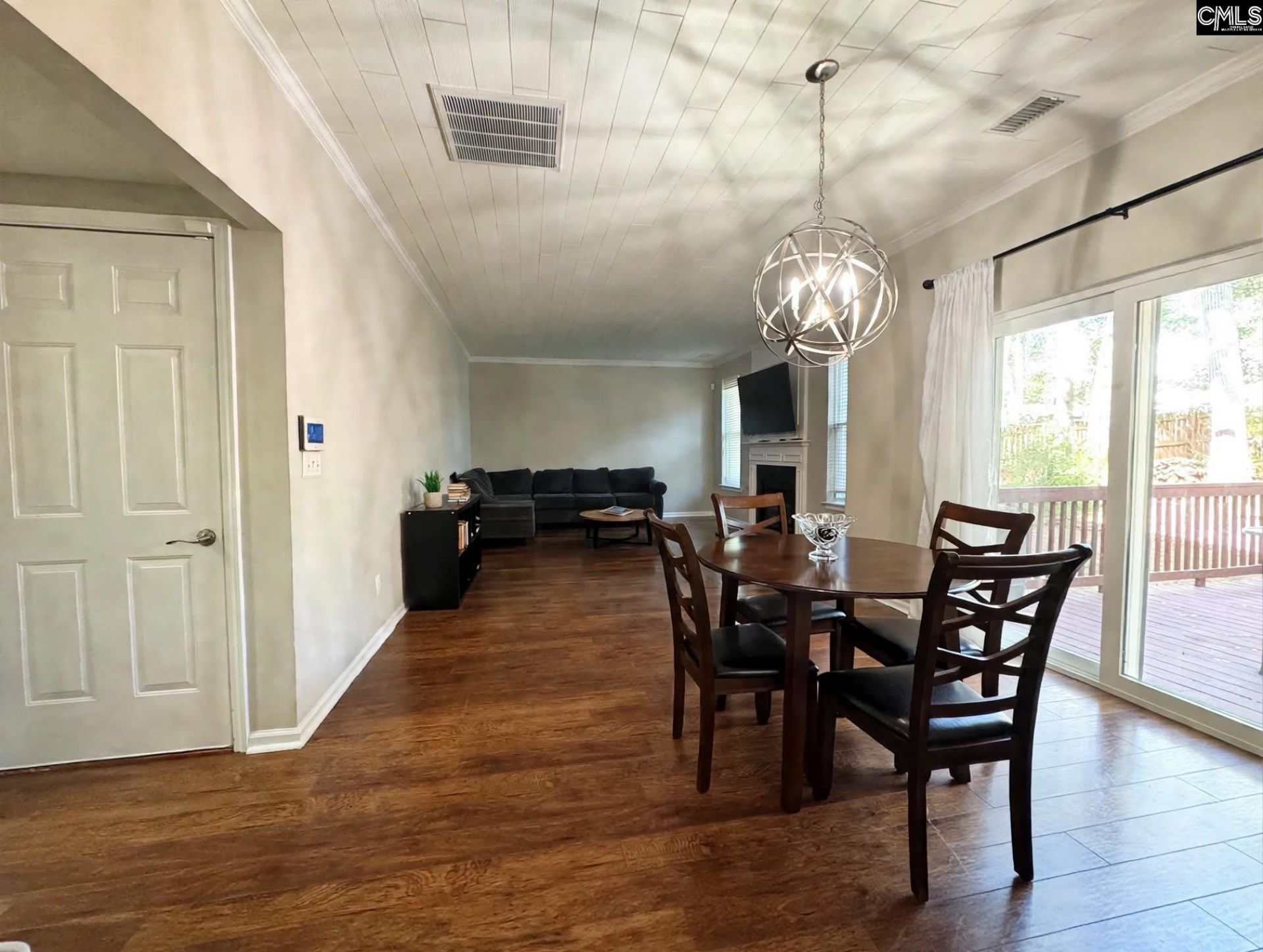 200 Austree Drive  Photo 7