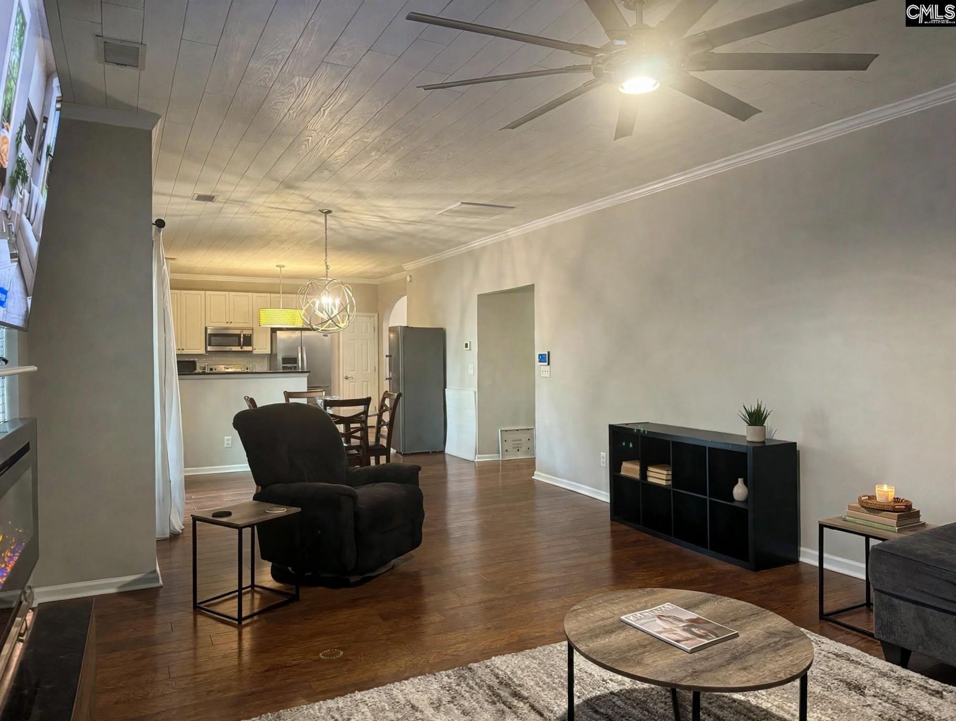 200 Austree Drive  Photo 9