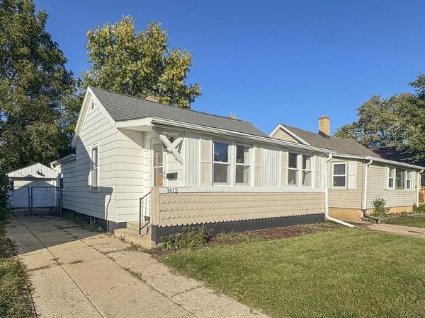 1412 78th PLACE, Kenosha, WI 53143