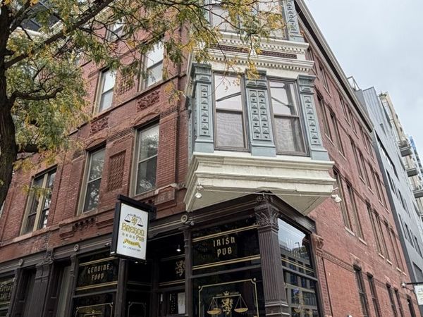 733 N Wells Street , Unit 4, Chicago, IL 60654