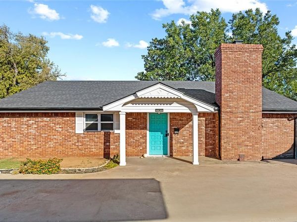 804 E 2nd Street, Cordell, OK 73632