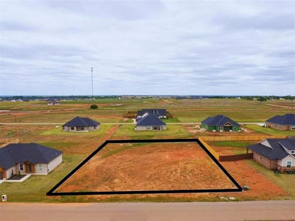 25233 Ethan Street, Cashion, OK 73016