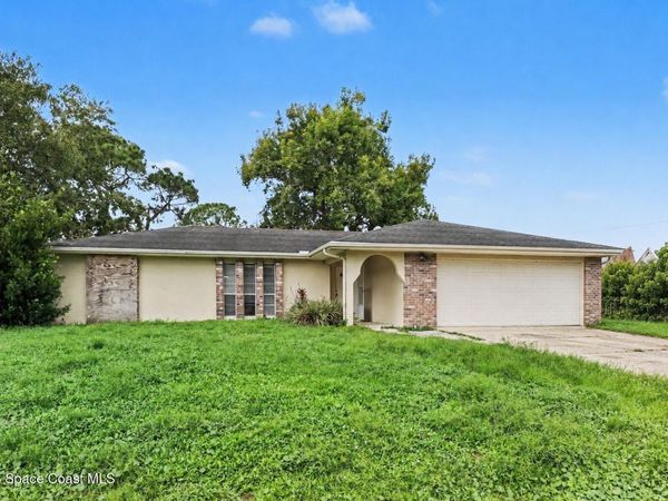 191 Delancey Street NE , Palm Bay, FL 32907