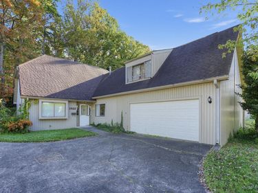 1523 LAKE FOREST DR , Charlottesville, VA 22901