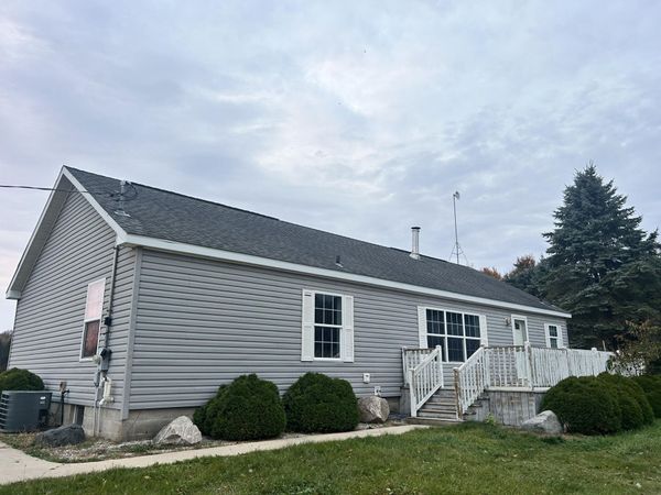 10699 Bluewater Drive, Carson City, MI 48811