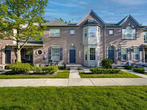 41280 Maplewood Drive, Canton, MI 48187