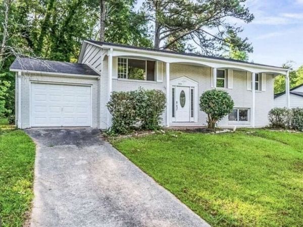 5954 Baywood Lane, Riverdale, GA 30296