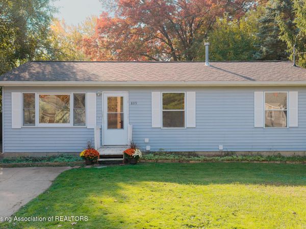 809 W Northrup Street, Lansing, MI 48911