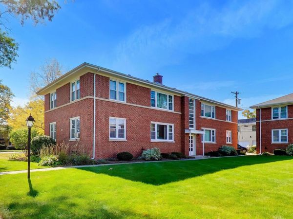 4 N Home Avenue , Unit 1W, Park Ridge, IL 60068