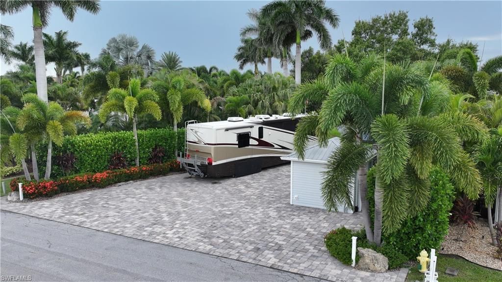 5608 Brightwood Dr , Fort Myers, FL 33905 Photo