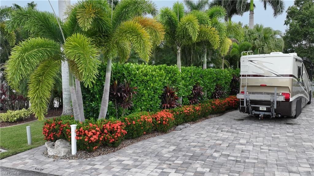 5608 Brightwood Dr , Fort Myers, FL 33905 Photo