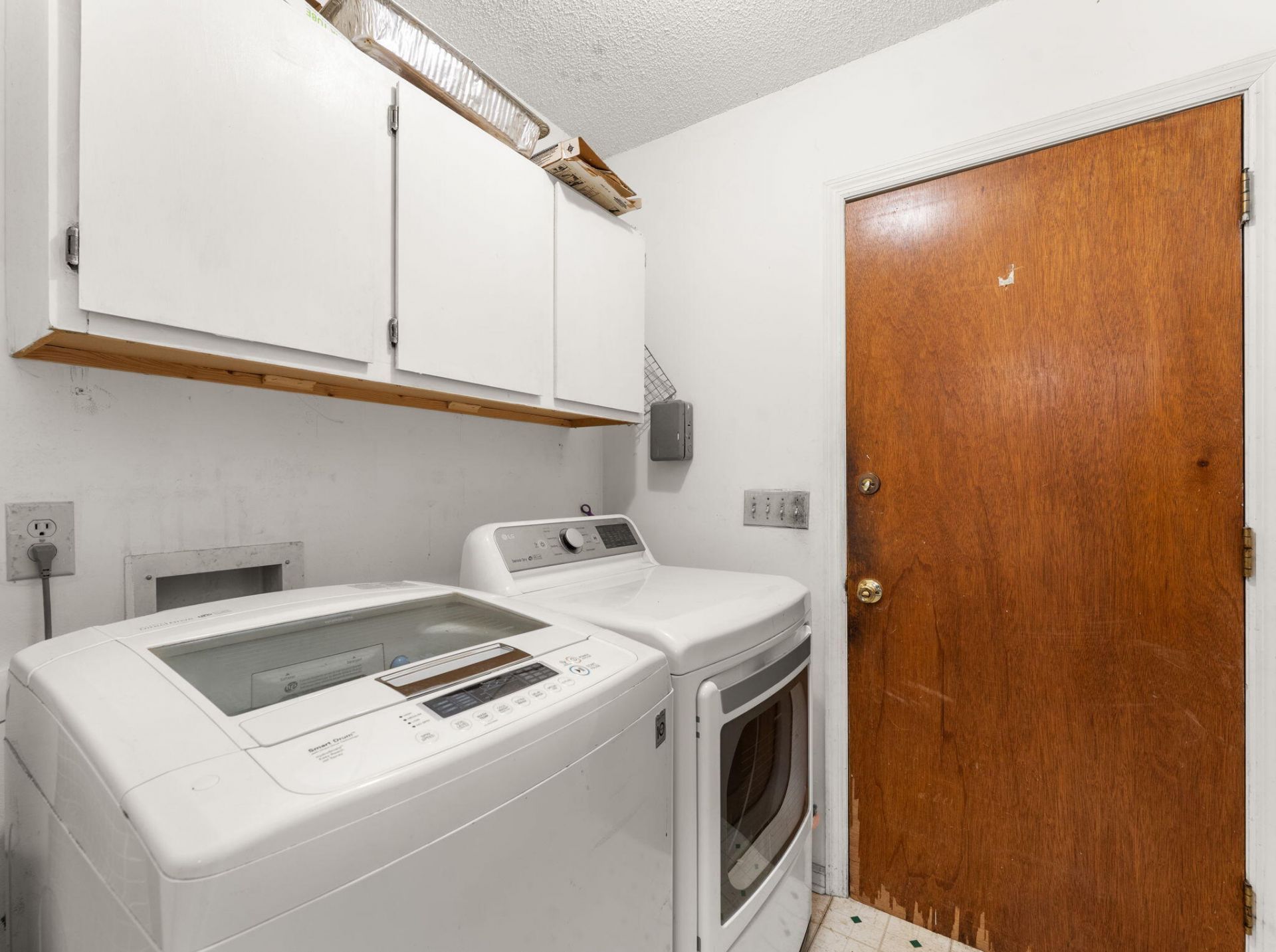107 Dunbury Drive Photo 15