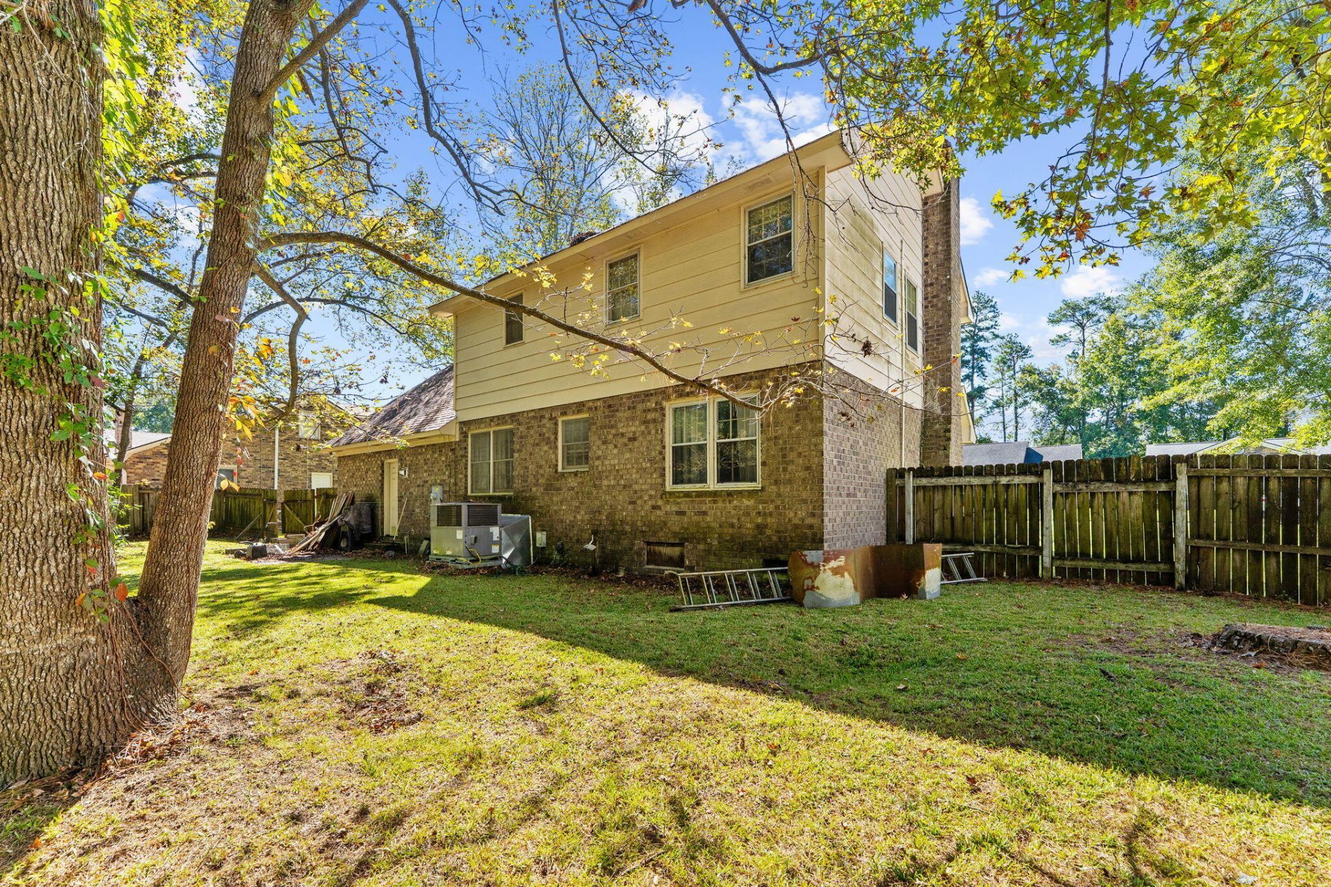 107 Dunbury Drive Photo 28