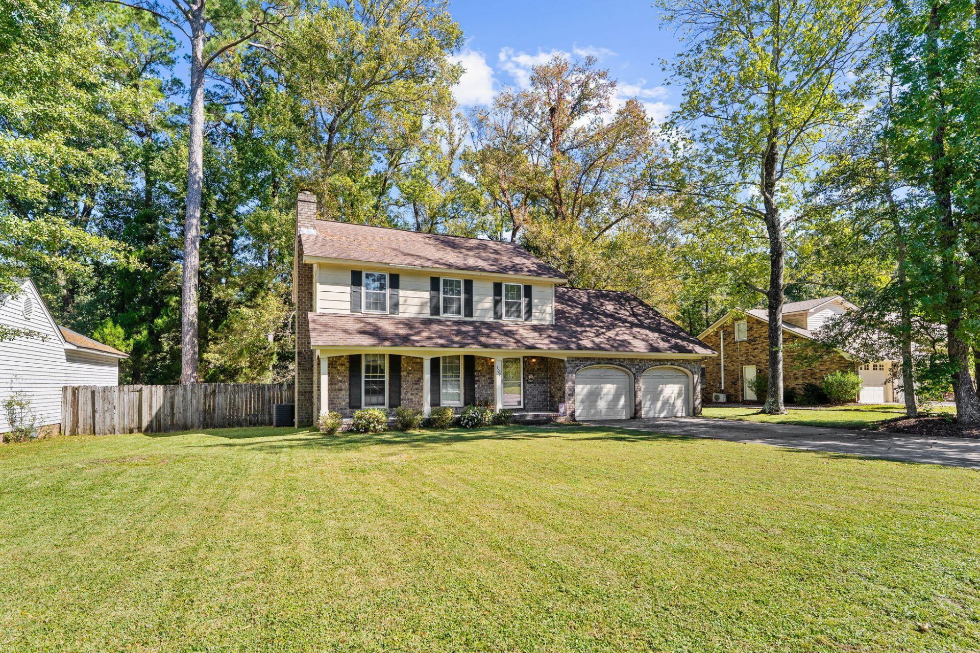 107 Dunbury Drive Photo 32
