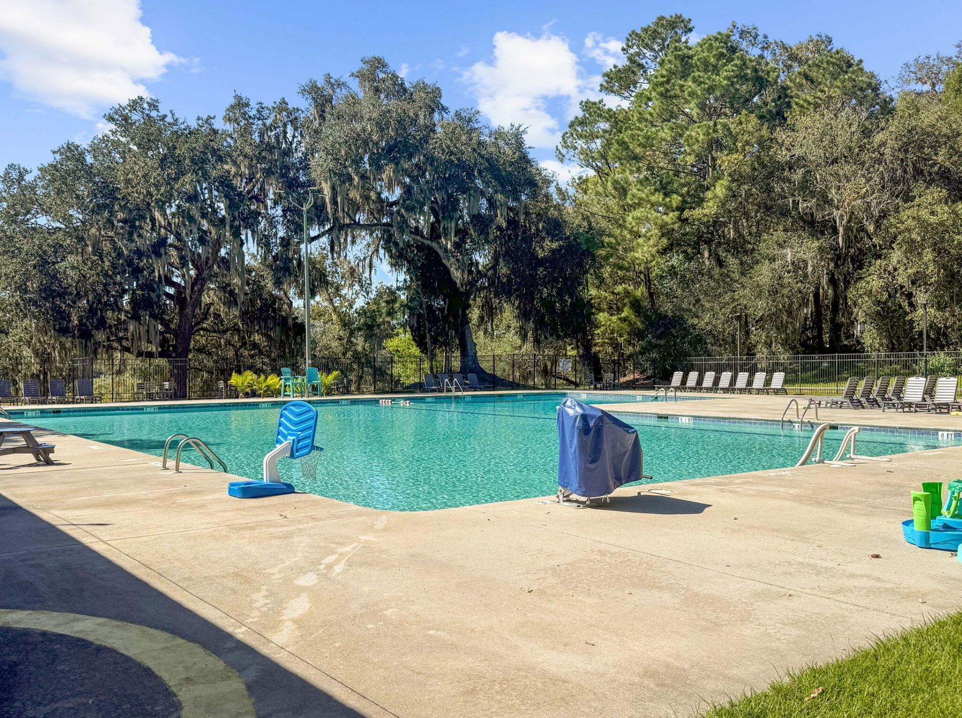107 Dunbury Drive Photo 34