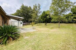 135 Parkwood Drive photo 4