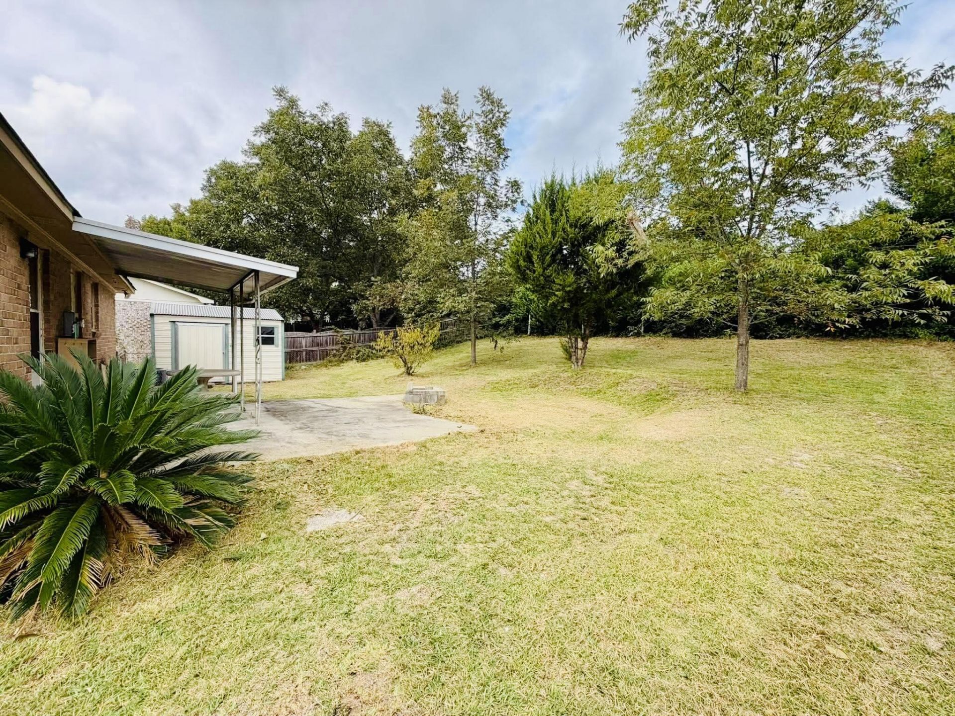 135 Parkwood Drive Photo 9