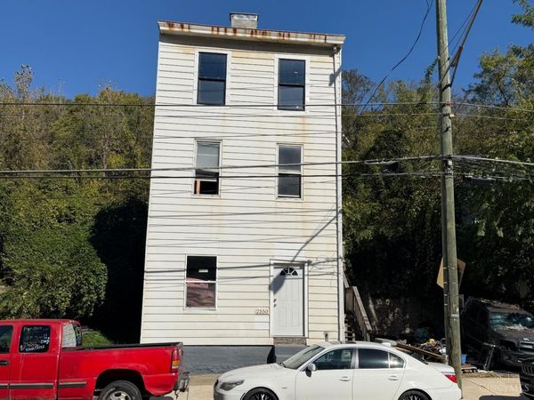 2550 Riverside Drive, Cincinnati, OH 45202
