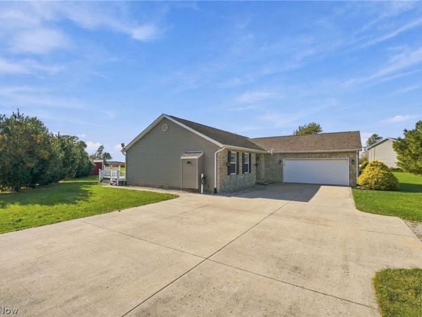 2621 Ohio 245 , Cable, OH 43009