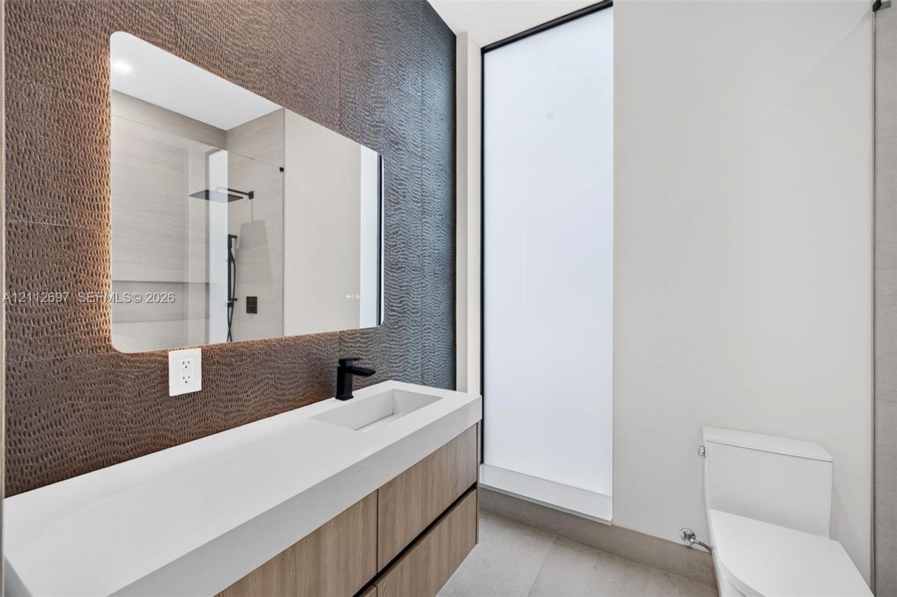 700 SW 12th Ave , Fort Lauderdale, FL 33312 Photo