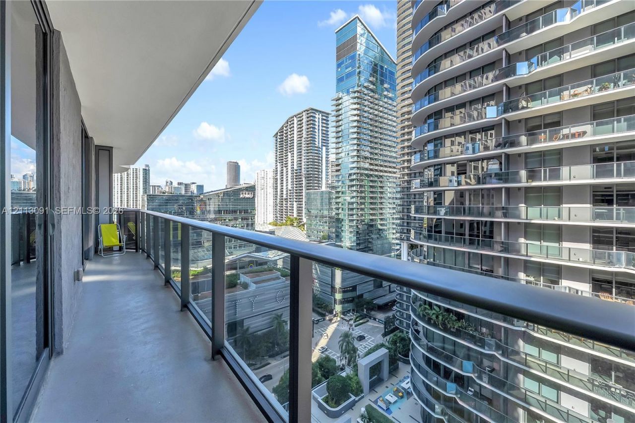 55 SW 9th St , Unit 1802, Miami, FL 33130 Photo