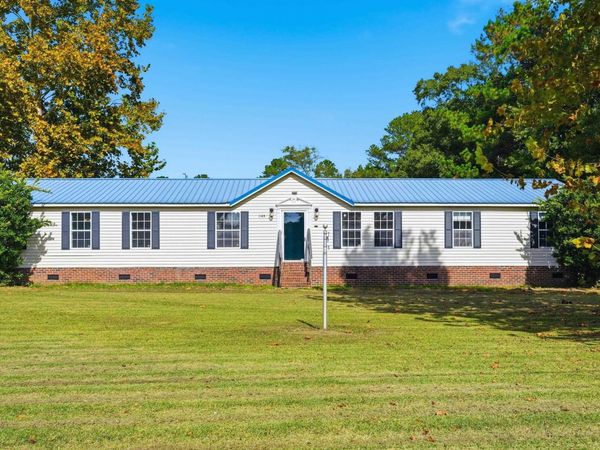 1145 Volunteer Dr. , Loris, SC 29569