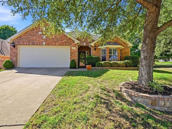 819 Mustang Drive , Fairview, TX 75069