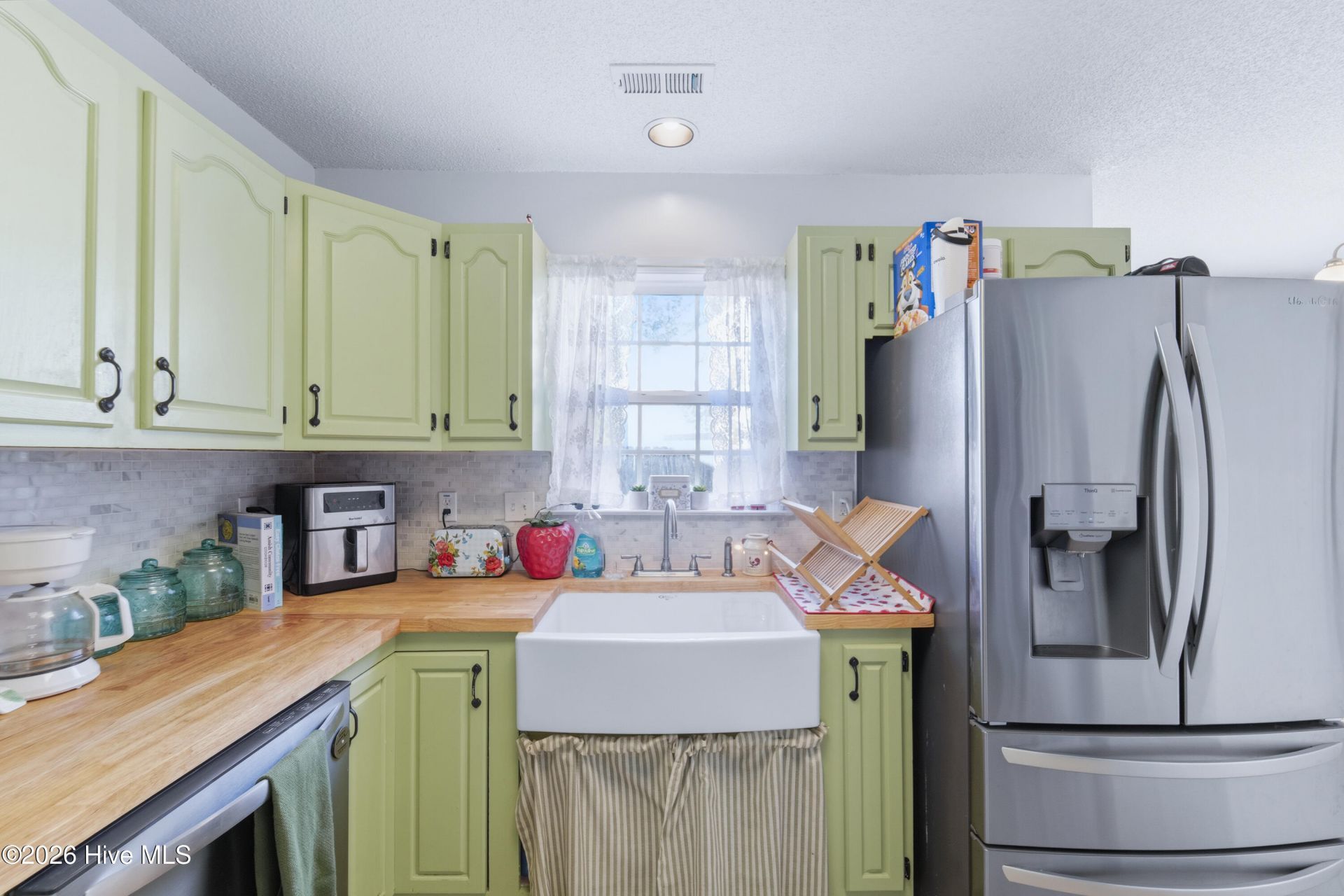 403 Spring Drive  Photo 19
