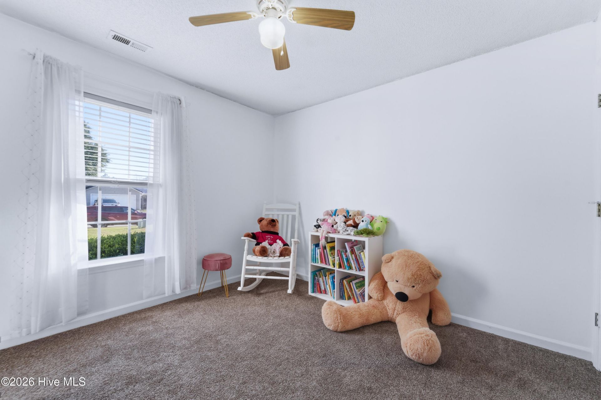 403 Spring Drive  Photo 29