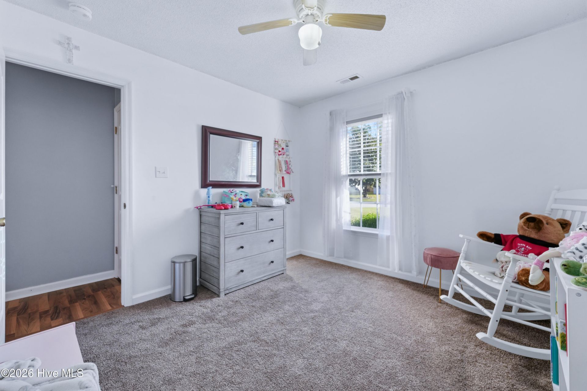 403 Spring Drive  Photo 31