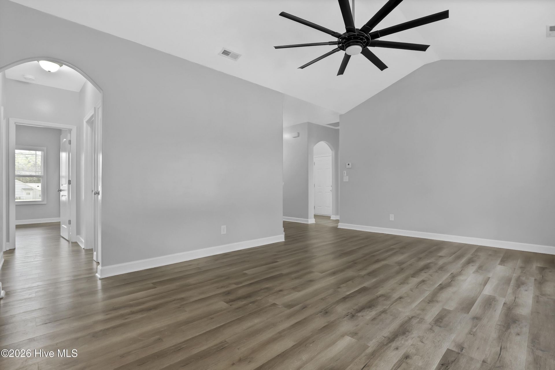 114 Ridge View Drive  Photo 6