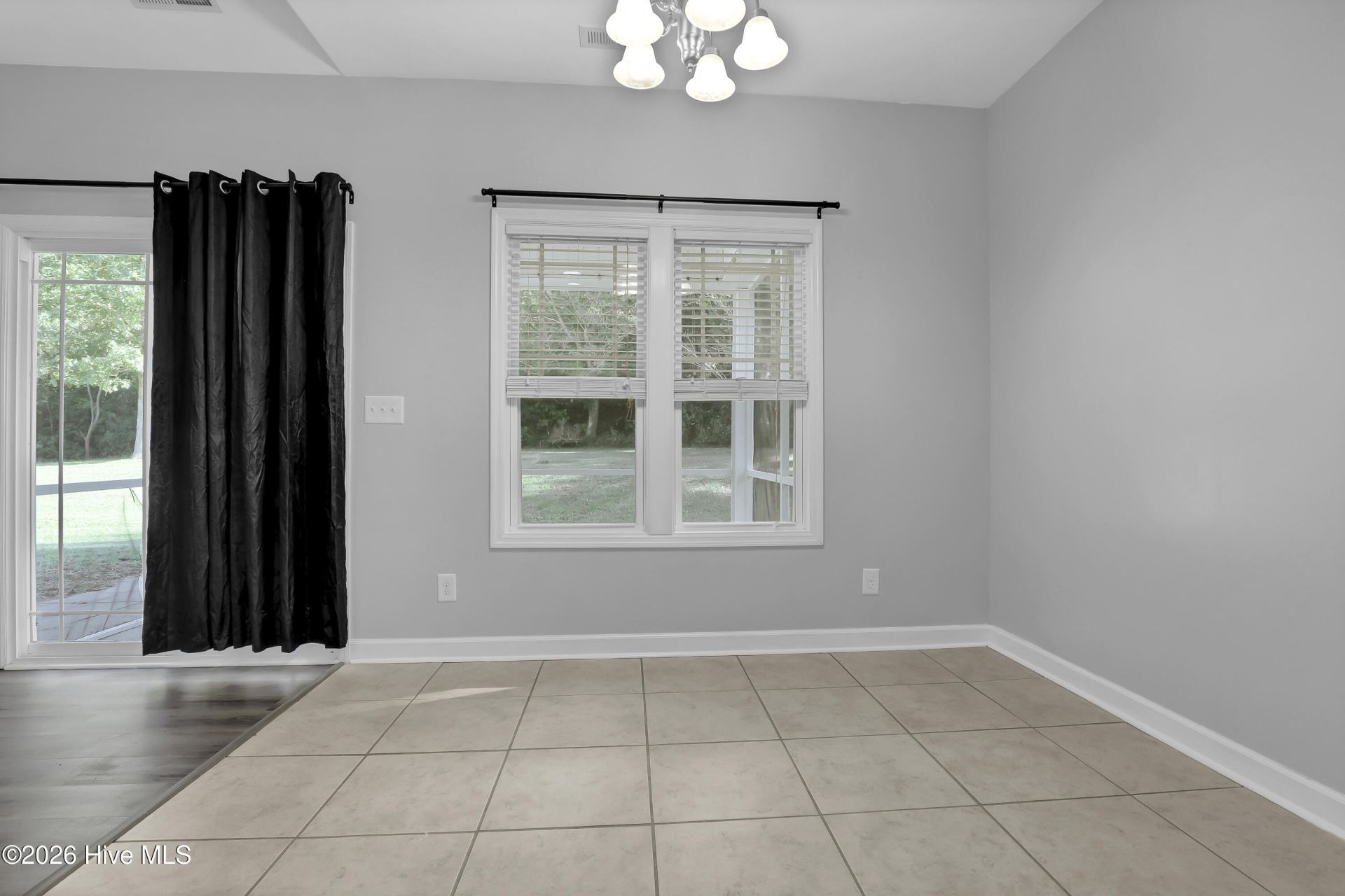 114 Ridge View Drive  Photo 8