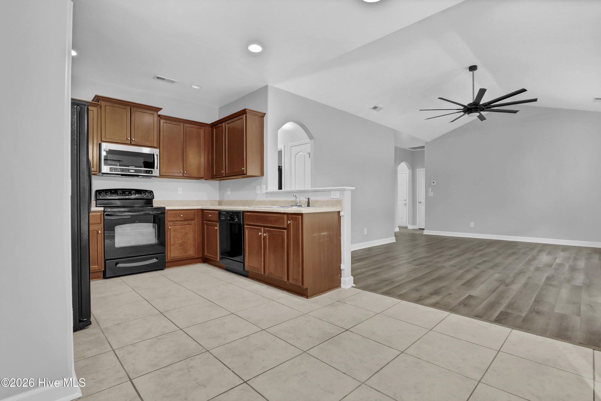 114 Ridge View Drive  Photo 9
