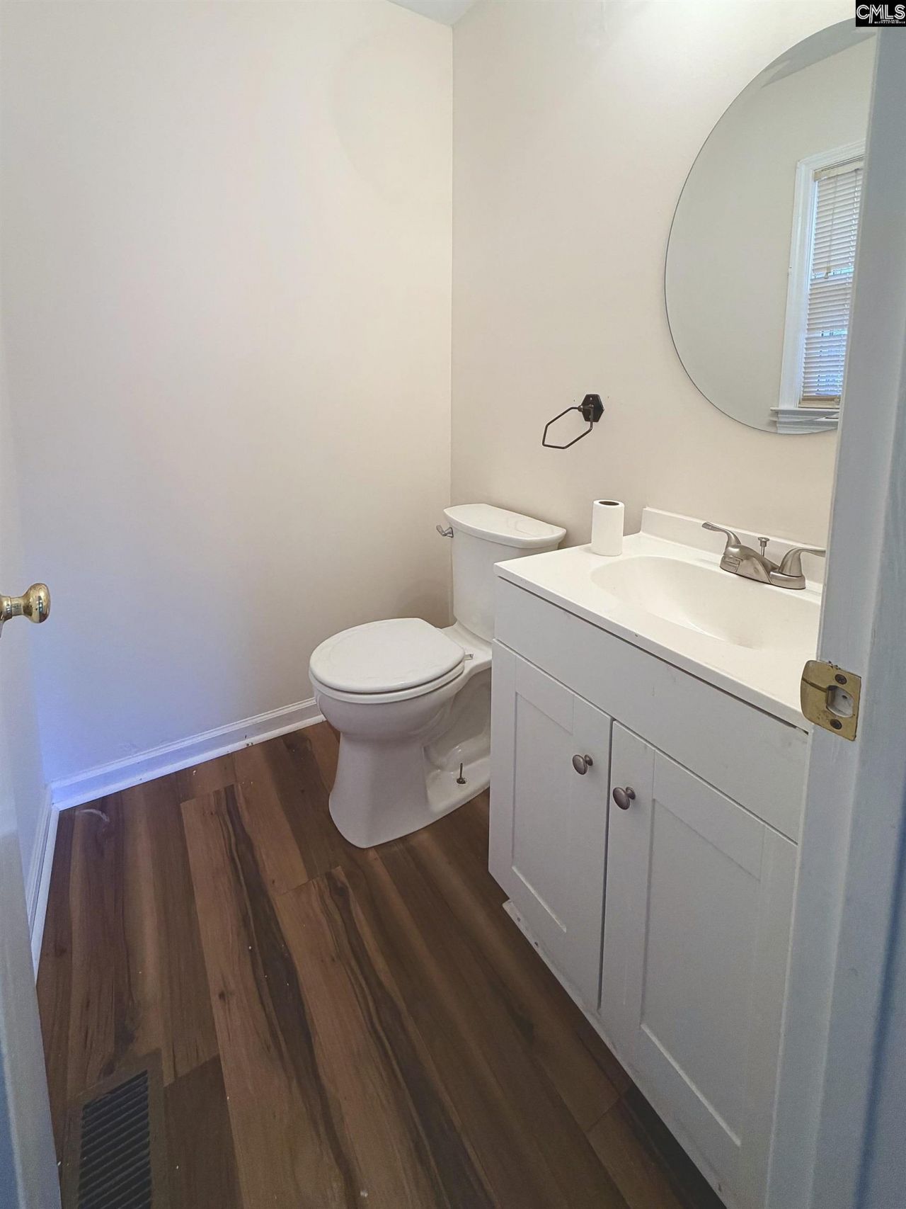 1027 Medfield Road  Photo 17